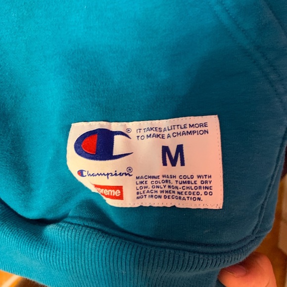 Supreme x Champion Hoodie - Picture 2 of 3